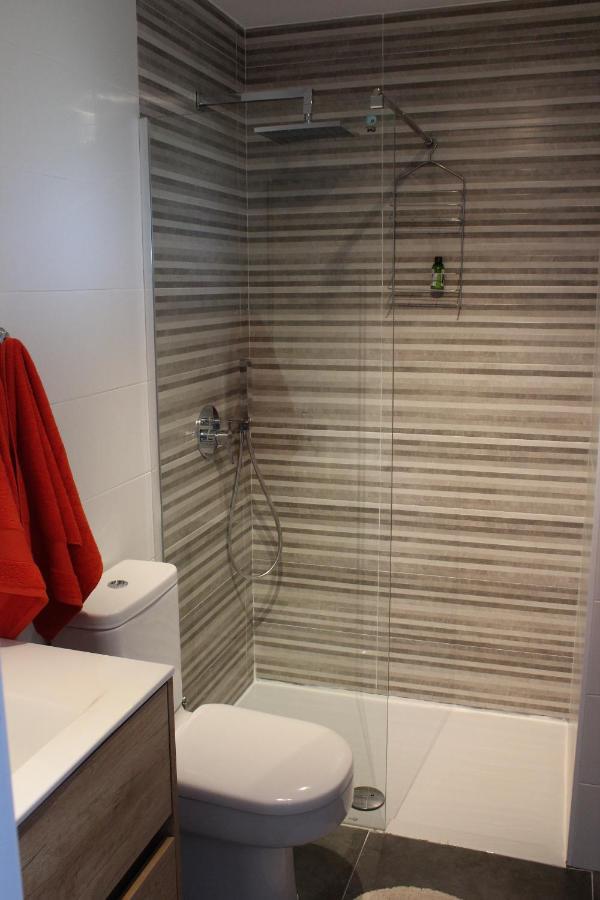 New Apartment With Sea View Of Andrew And Natallia Campoamor Exterior foto