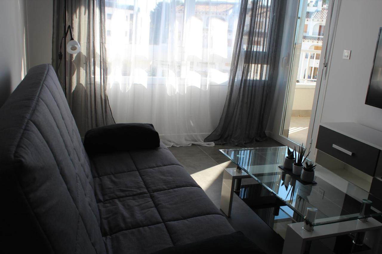 New Apartment With Sea View Of Andrew And Natallia Campoamor Exterior foto