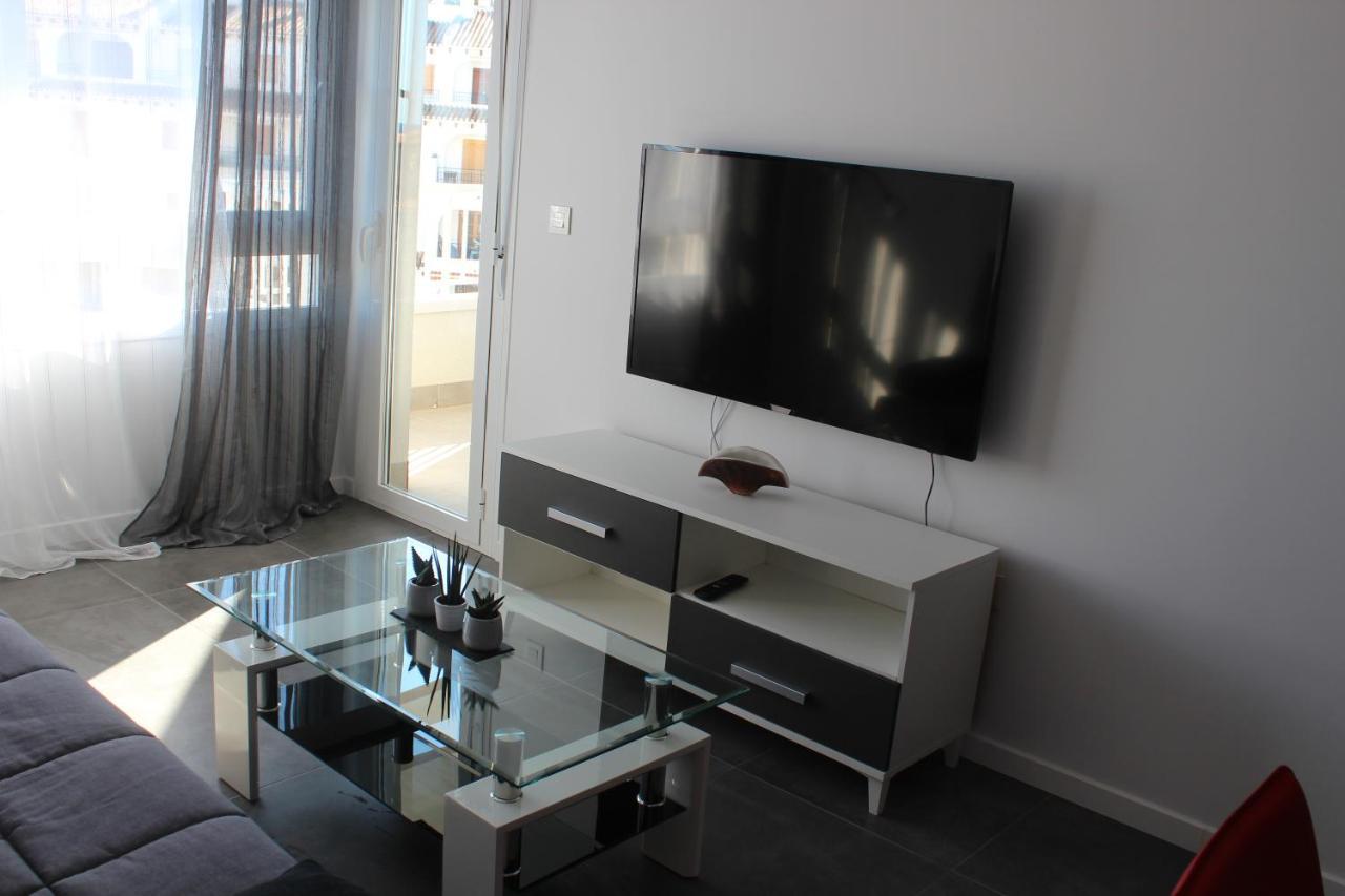 New Apartment With Sea View Of Andrew And Natallia Campoamor Exterior foto