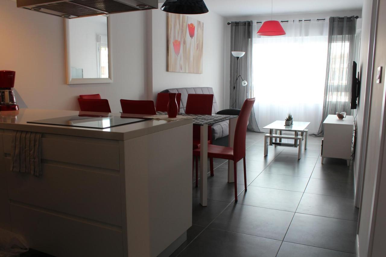 New Apartment With Sea View Of Andrew And Natallia Campoamor Exterior foto